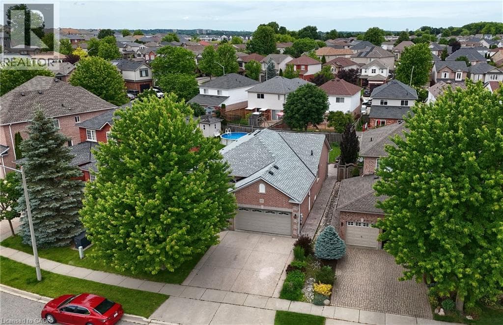 Detached for sale at 95 DRINKWATER Drive, Branchton Park, Cambridge, Ontario, photo 4