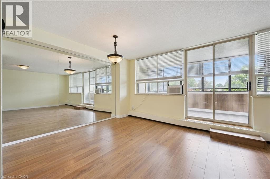 Apartment for sale at 65 WESTMOUNT Road Unit# 211, Northdale, Waterloo, Ontario, photo 14