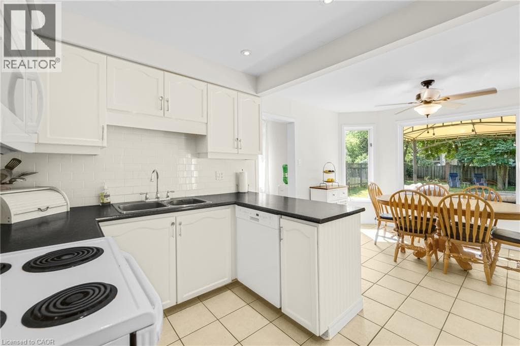 Detached for sale at 123 BENN Drive, Shades Mills, Cambridge, Ontario, photo 11