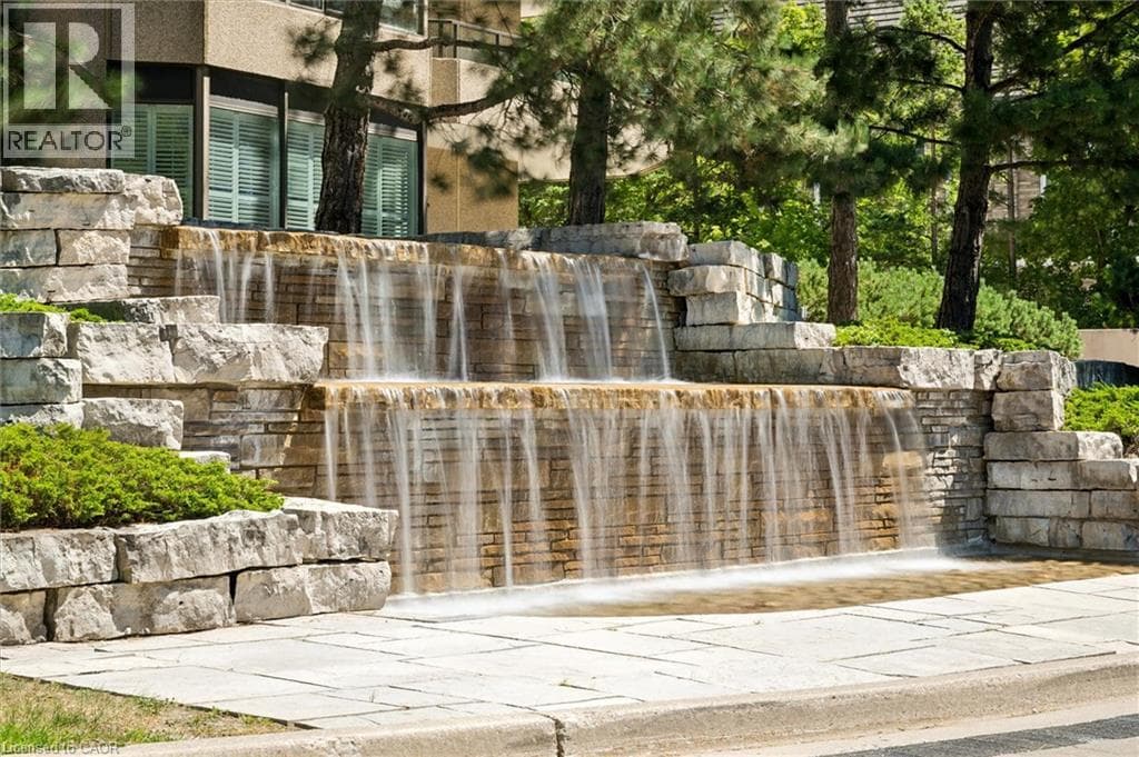 Apartment for sale at 4 WILLOW Street Unit# 1101, Mary Allen, Waterloo, Ontario, photo 3