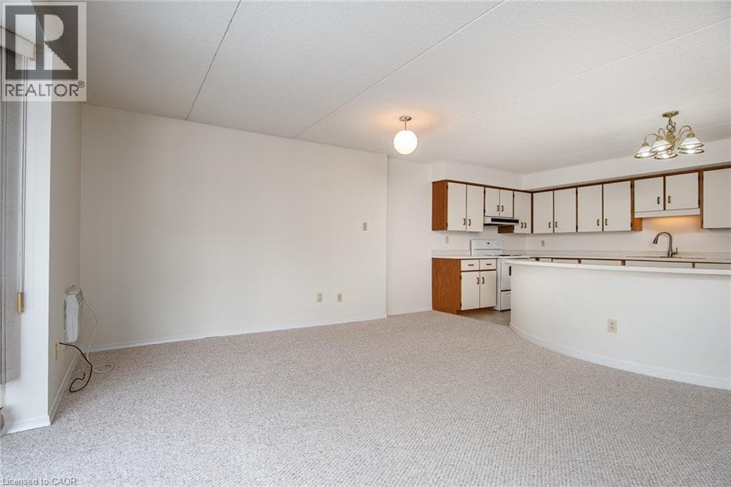 Apartment for sale at 384 W ERB Street Unit# 207, Erb West, Waterloo, Ontario, photo 11