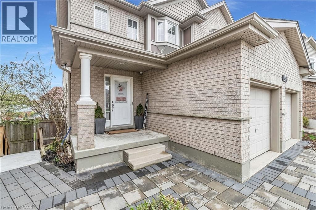 Detached for sale at 956 BANFFSHIRE Court, Huron Park, Kitchener, Ontario, photo 4