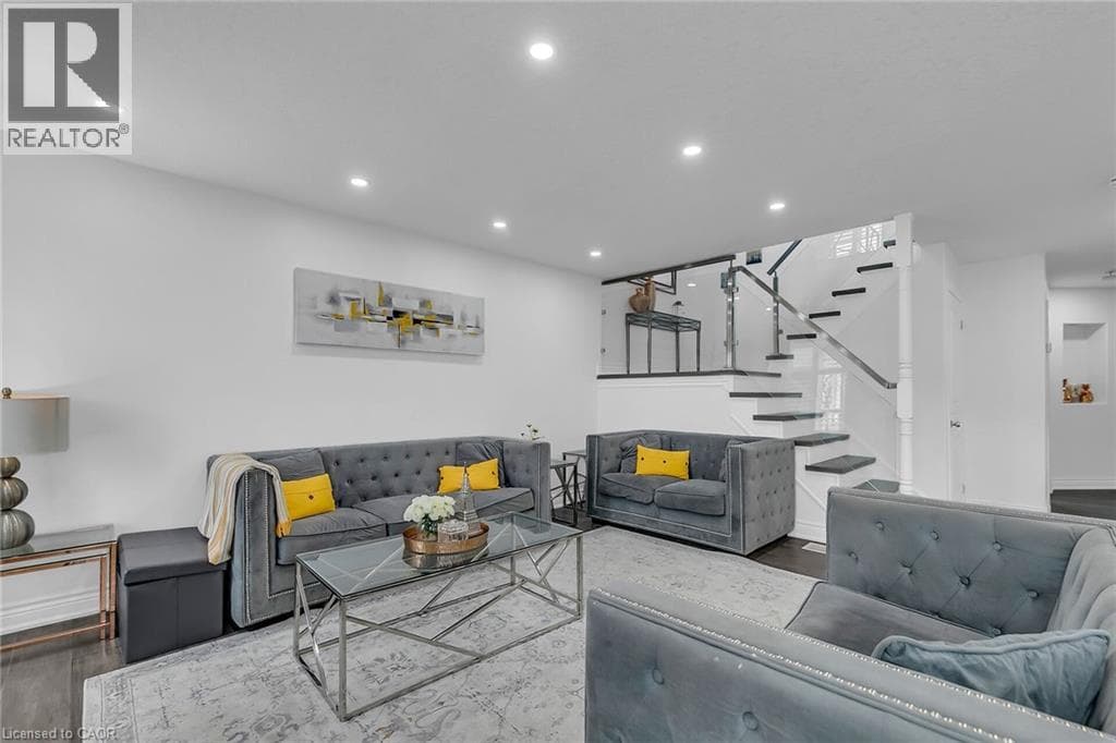 Detached for sale at 956 BANFFSHIRE Court, Huron Park, Kitchener, Ontario, photo 9