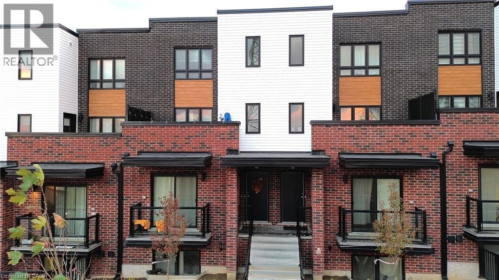 Townhouse for sale at 287 CHAPEL HILL Drive, Doon South, Kitchener, Ontario