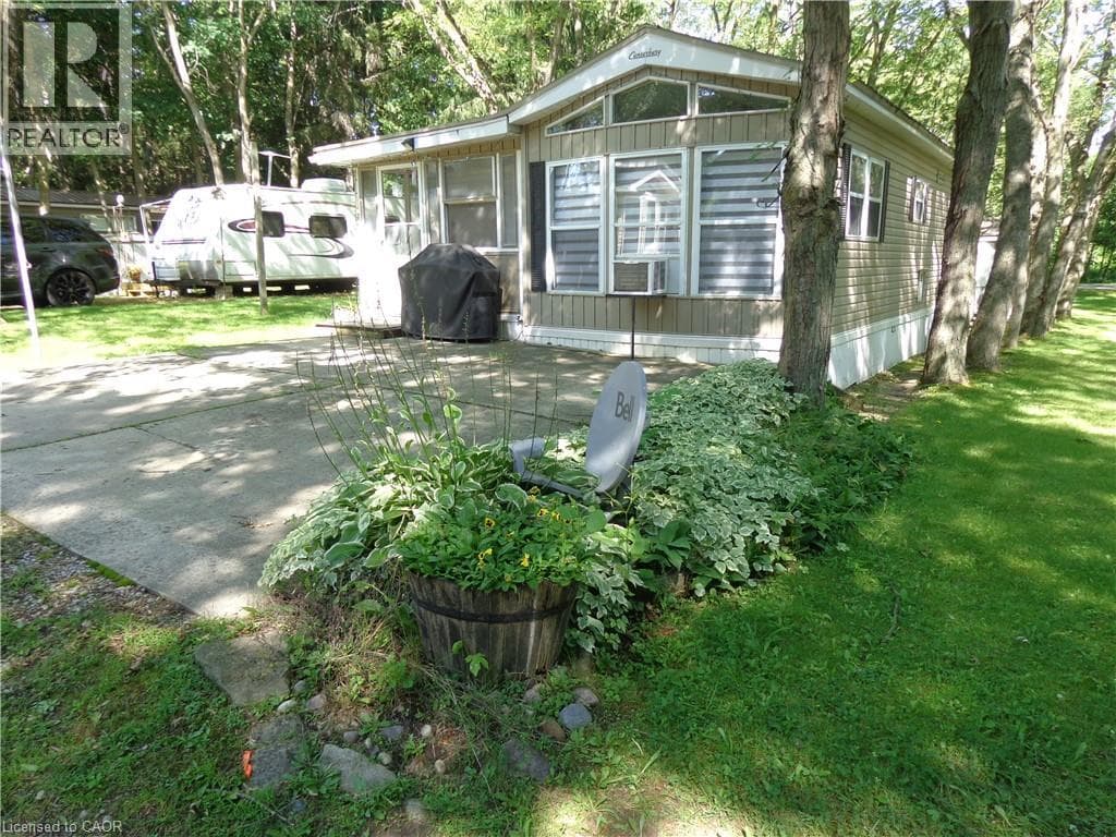 Detached for sale at 1652 PUDDICOMBE Road Unit# 422, New Hamburg, Wilmot, Ontario, photo 2