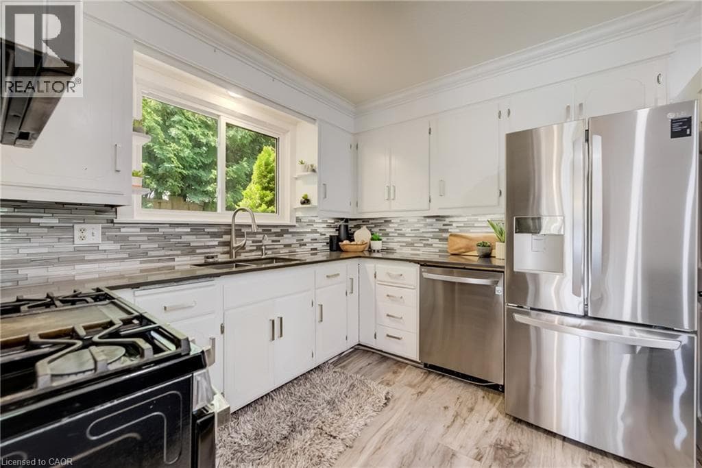 Detached for sale at 85 FOXHUNT Road, Foxhunt, Waterloo, Ontario, photo 8