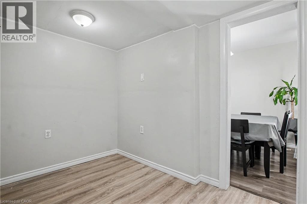 Detached for sale at 16 MERCER Road, Elgin Park, Cambridge, Ontario, photo 15