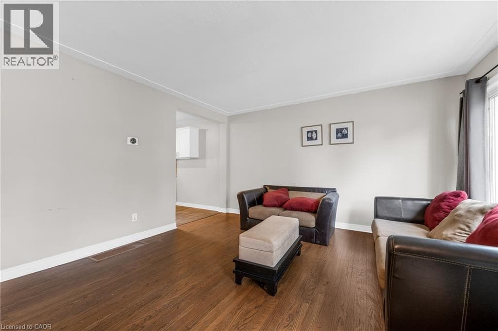 Semi-detached for sale at 203B ERB Street, Mary Allen, Waterloo, Ontario, photo 8