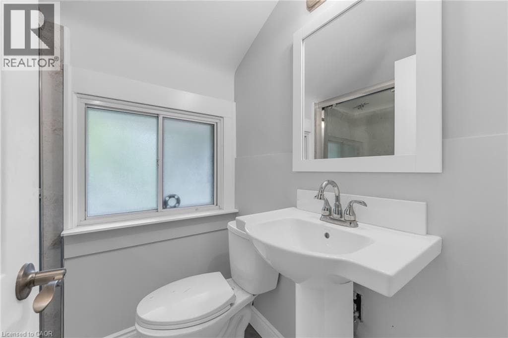 Semi-detached for sale at 203B ERB Street, Mary Allen, Waterloo, Ontario, photo 14