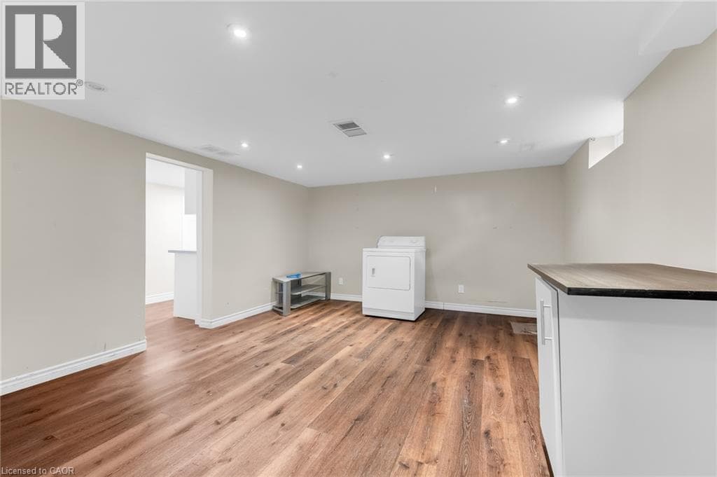 Semi-detached for sale at 203B ERB Street, Mary Allen, Waterloo, Ontario, photo 22