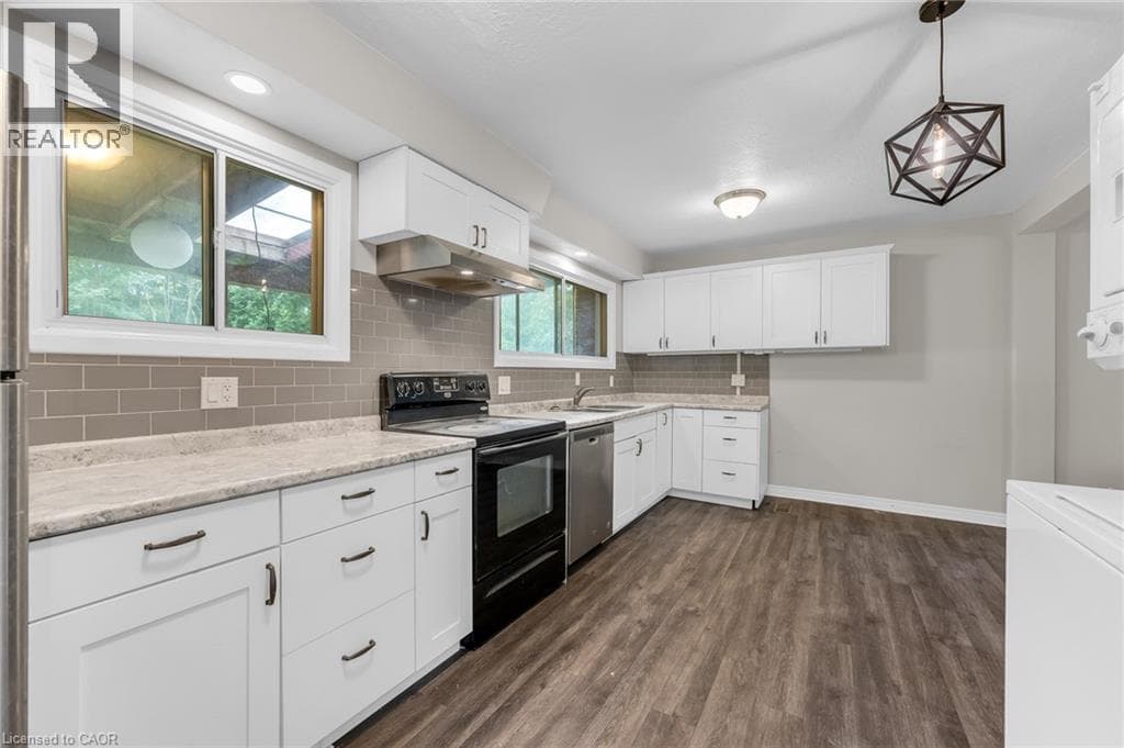 Semi-detached for sale at 203B ERB Street, Mary Allen, Waterloo, Ontario, photo 13