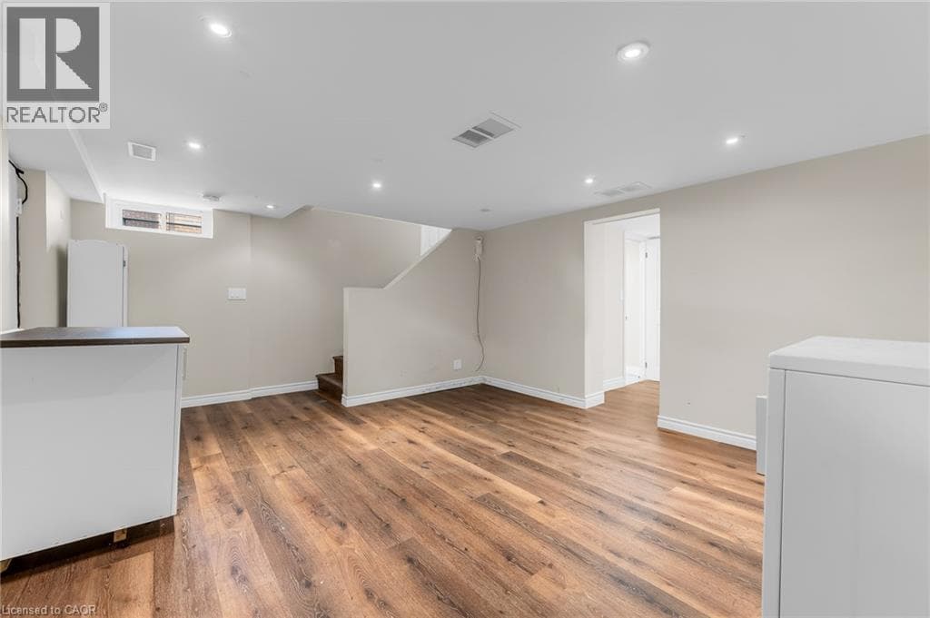 Semi-detached for sale at 203B ERB Street, Mary Allen, Waterloo, Ontario, photo 23
