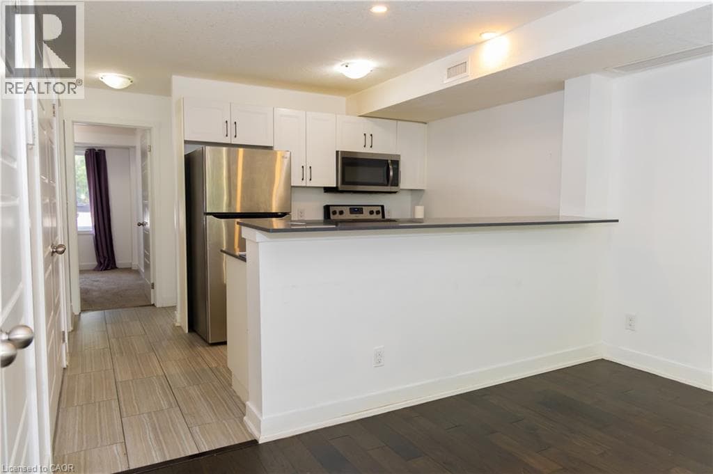 Townhouse for sale at 190 CENTURY HILL Drive Unit# A5, Country Hills, Kitchener, Ontario, photo 4