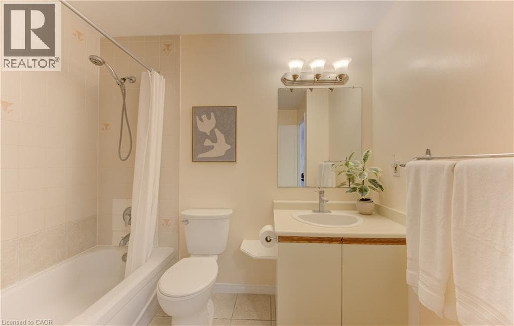 Apartment for sale at 65 HIGHLAND Crescent Unit# 204, Victoria Hills, Kitchener, Ontario, photo 15