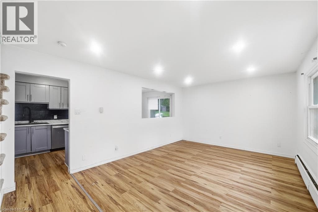 Townhouse for sale at 76 BORDEN Parkway Unit# 10, Southdale, Kitchener, Ontario, photo 7