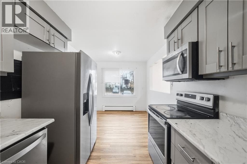 Townhouse for sale at 76 BORDEN Parkway Unit# 10, Southdale, Kitchener, Ontario, photo 9