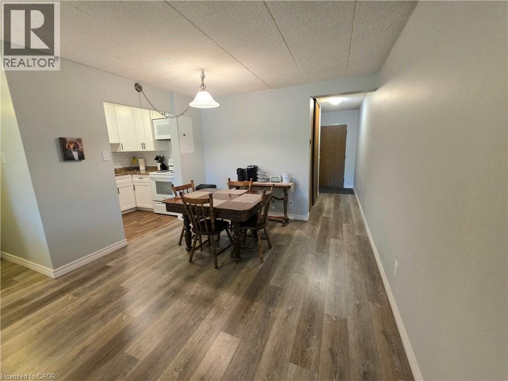 Apartment for sale at 24 MOOREGATE Crescent Unit# 103, Victoria Hills, Kitchener, Ontario, photo 5