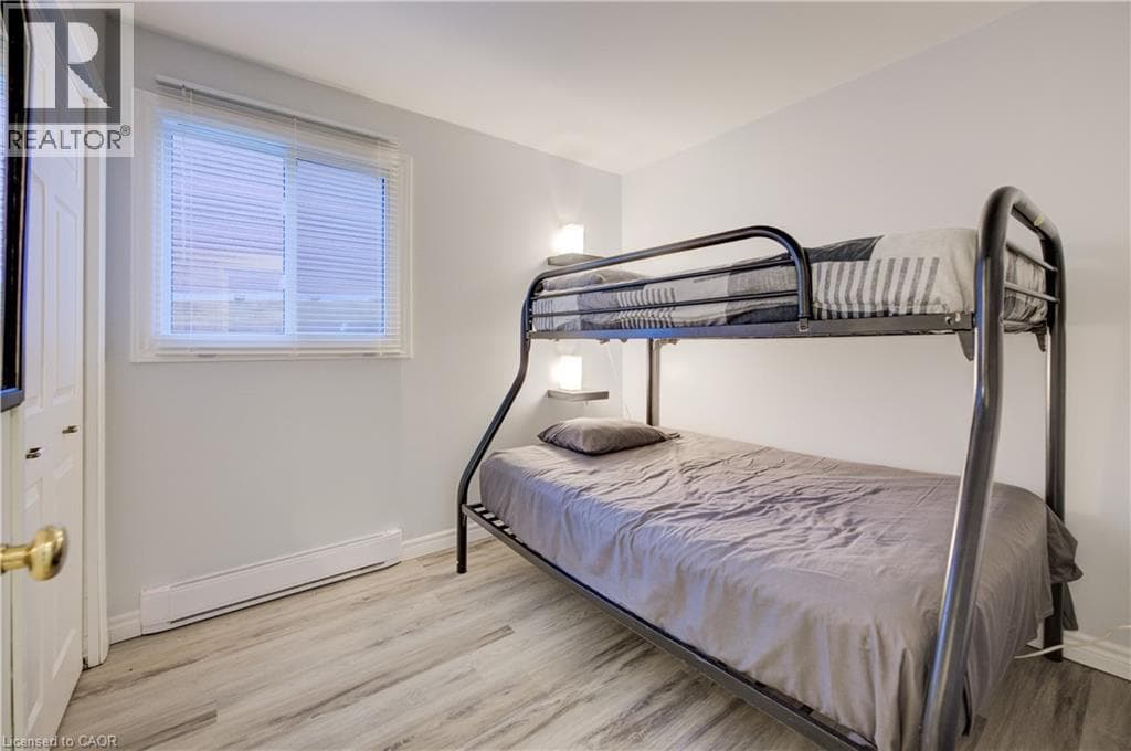 Townhouse for sale at 19 HILLBROOK Crescent, Forest Heights, Kitchener, Ontario, photo 13
