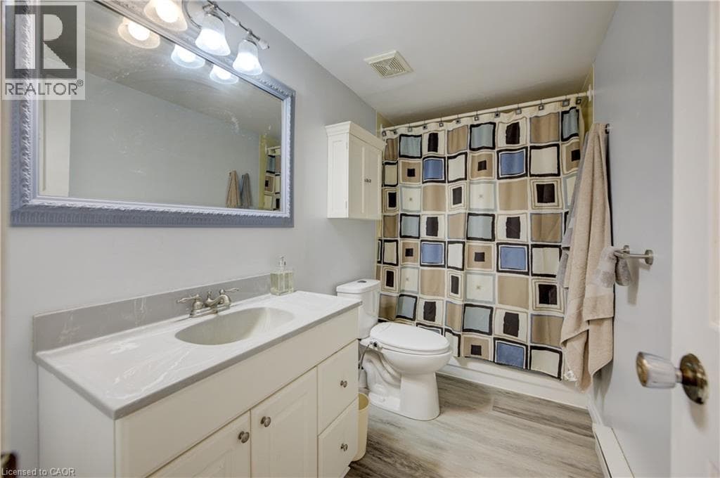 Townhouse for sale at 19 HILLBROOK Crescent, Forest Heights, Kitchener, Ontario, photo 16