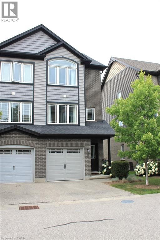 12 POPLAR Drive Unit# 21