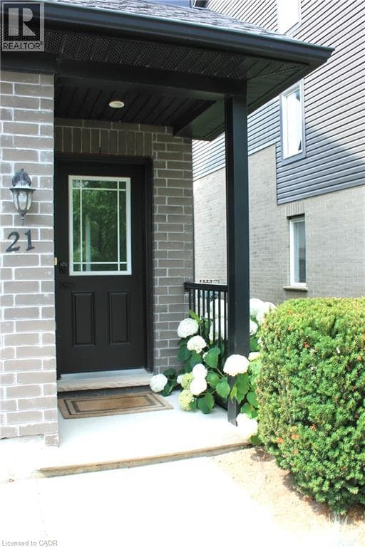 Townhouse for sale at 12 POPLAR Drive Unit# 21, Silverheights, Cambridge, Ontario, photo 2