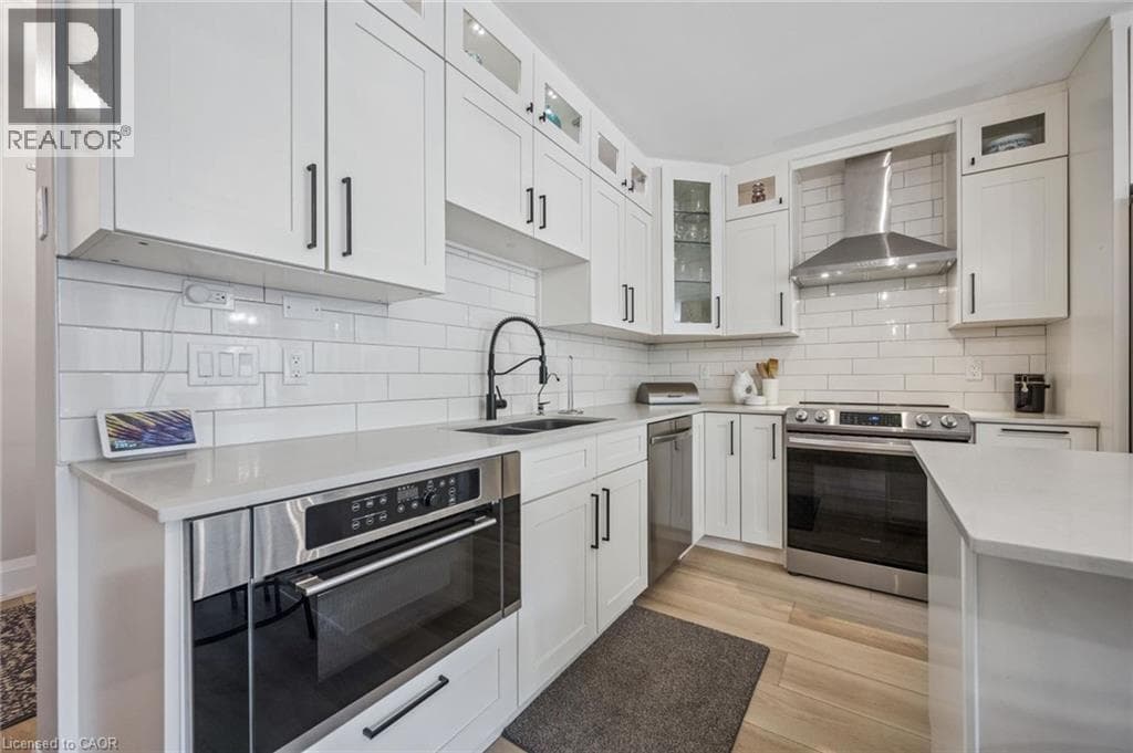 Apartment for sale at 688 PRESTON Parkway Unit# 101, Preston Heights, Cambridge, Ontario, photo 4