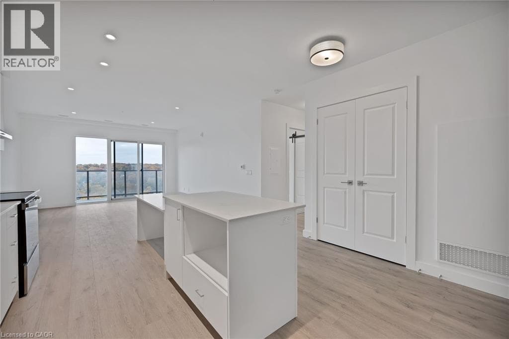 Apartment for sale at 15 GLEBE Street Unit# 1904, Downtown Galt, Cambridge, Ontario, photo 3