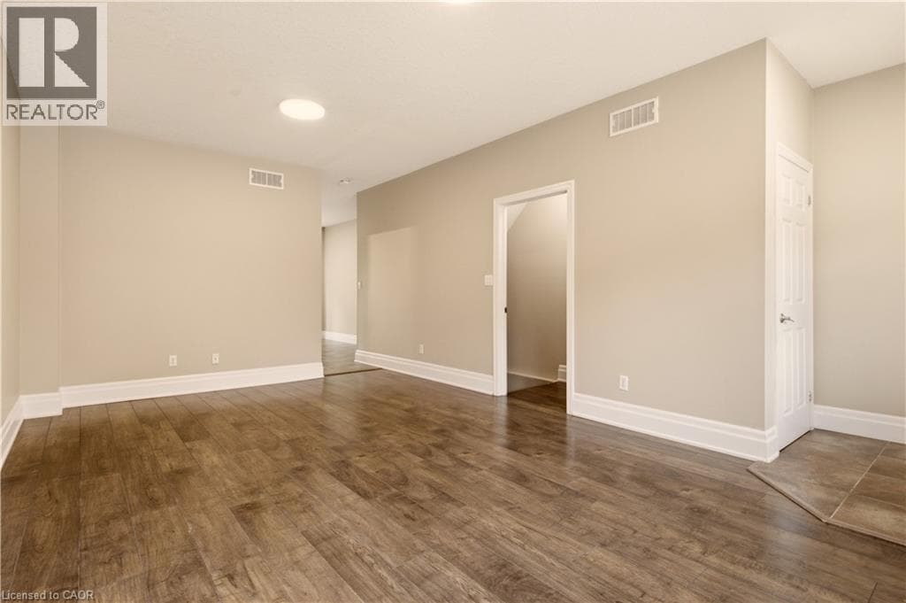 Townhouse for sale at 1180 COUNTRYSTONE Drive Unit# 14, Highland West, Kitchener, Ontario, photo 6