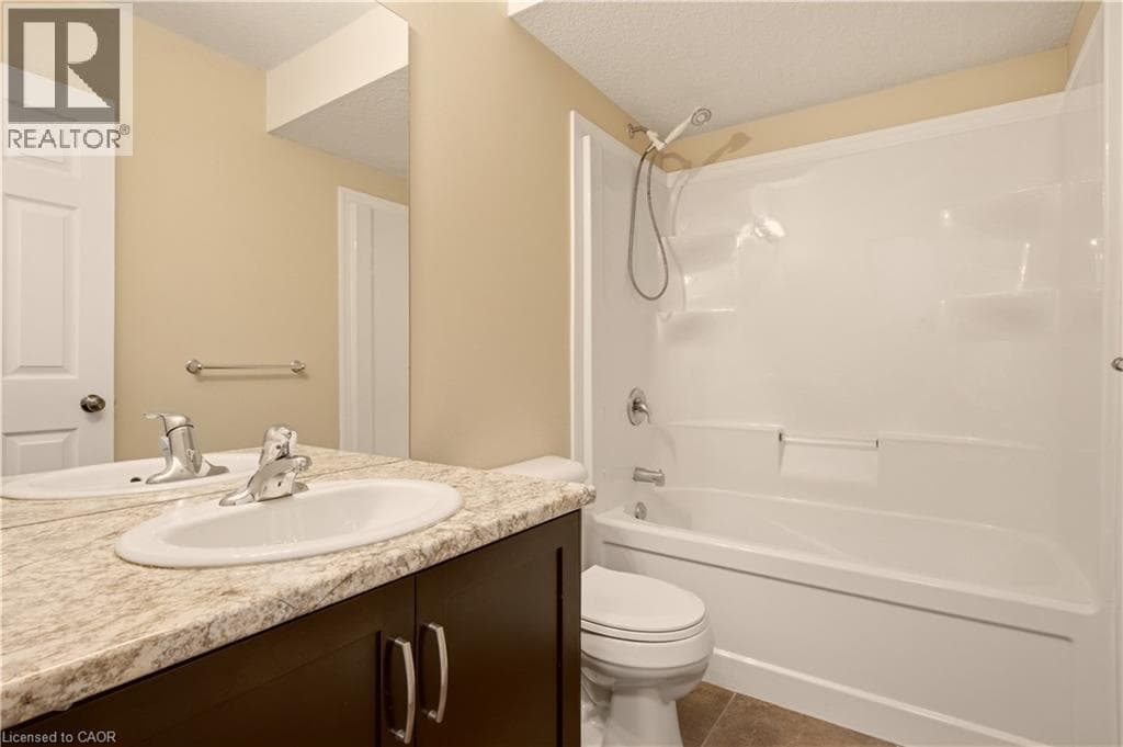 Townhouse for sale at 1180 COUNTRYSTONE Drive Unit# 14, Highland West, Kitchener, Ontario, photo 18