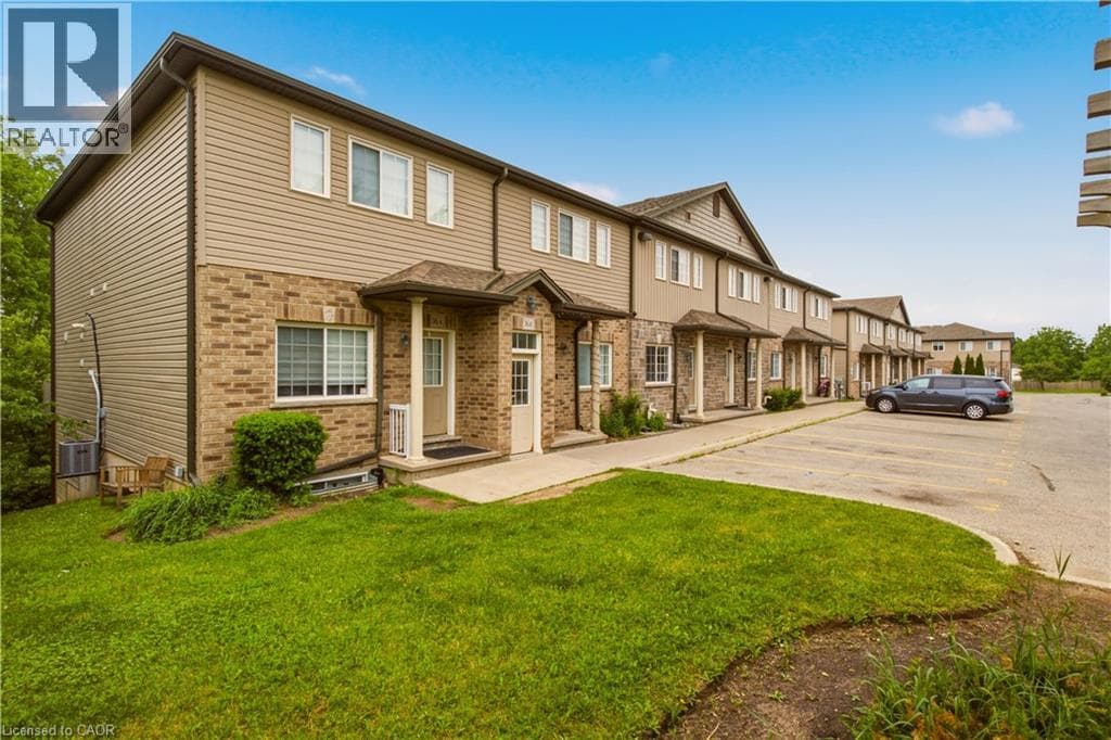 Townhouse for sale at 1180 COUNTRYSTONE Drive Unit# 14, Highland West, Kitchener, Ontario, photo 2