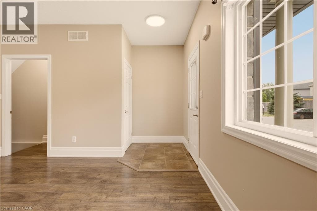 Townhouse for sale at 1180 COUNTRYSTONE Drive Unit# 14, Highland West, Kitchener, Ontario, photo 5