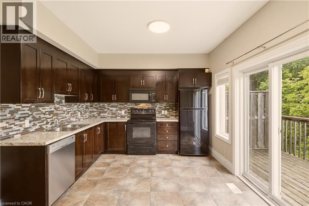 Townhouse for sale at 1180 COUNTRYSTONE Drive Unit# 14, Highland West, Kitchener, Ontario, photo 10