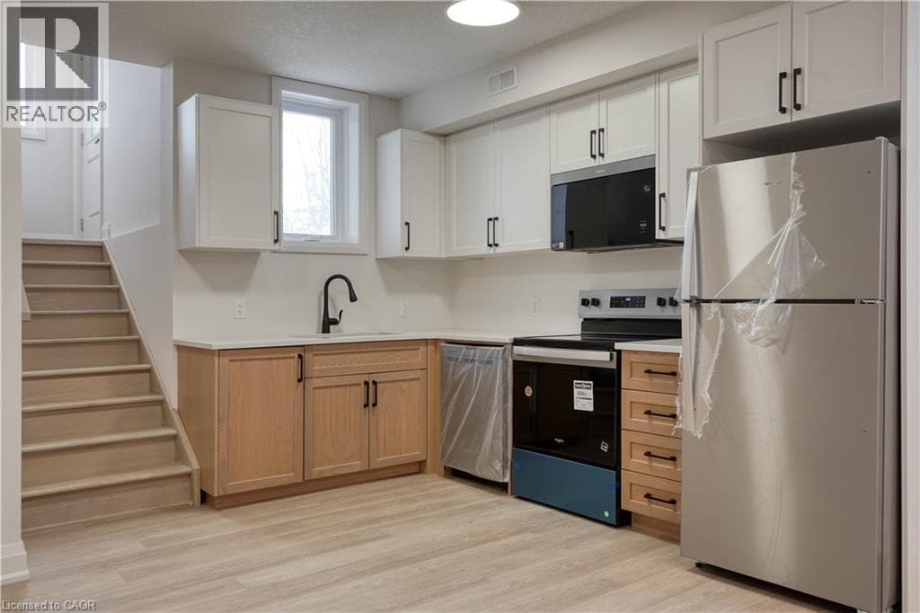 Townhouse for sale at 800 MYERS Road Unit# 103, Branchton Park, Cambridge, Ontario, photo 2