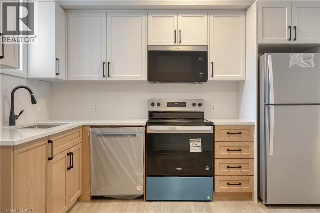 Apartment for sale at 800 MYERS Road Unit# 107, Branchton Park, Cambridge, Ontario, photo 3