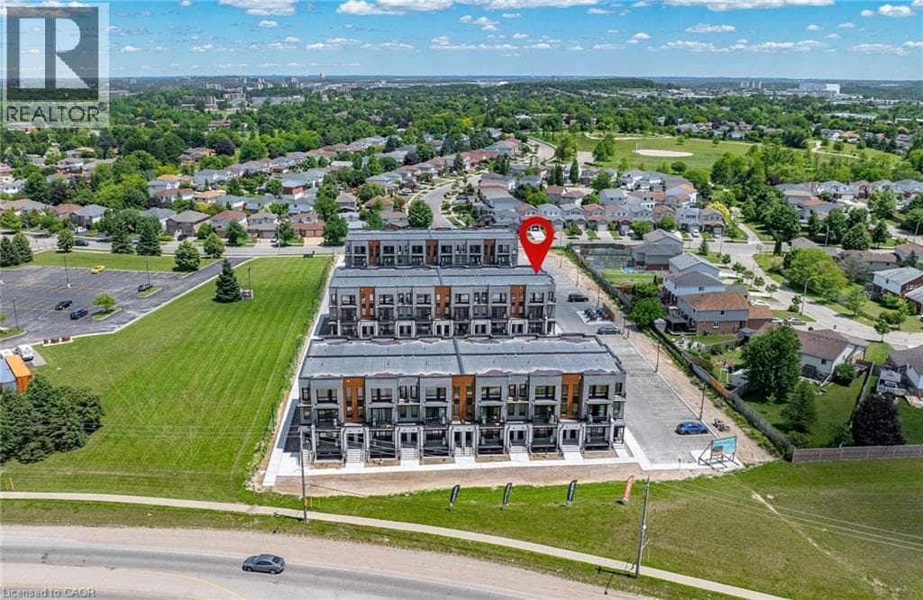 Townhouse for sale at 525 ERINBROOK Drive Unit# B047, Country Hills West, Kitchener, Ontario, photo 2