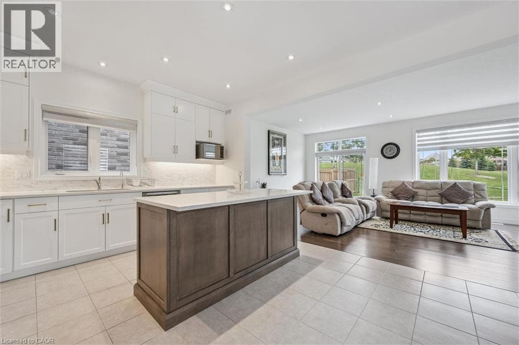 Detached for sale at 153 RIVERTRAIL Avenue, Grand River South, Kitchener, Ontario, photo 6