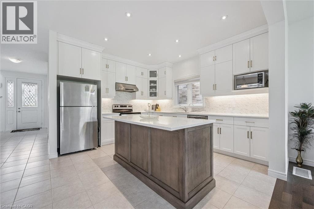 Detached for sale at 153 RIVERTRAIL Avenue, Grand River South, Kitchener, Ontario, photo 7