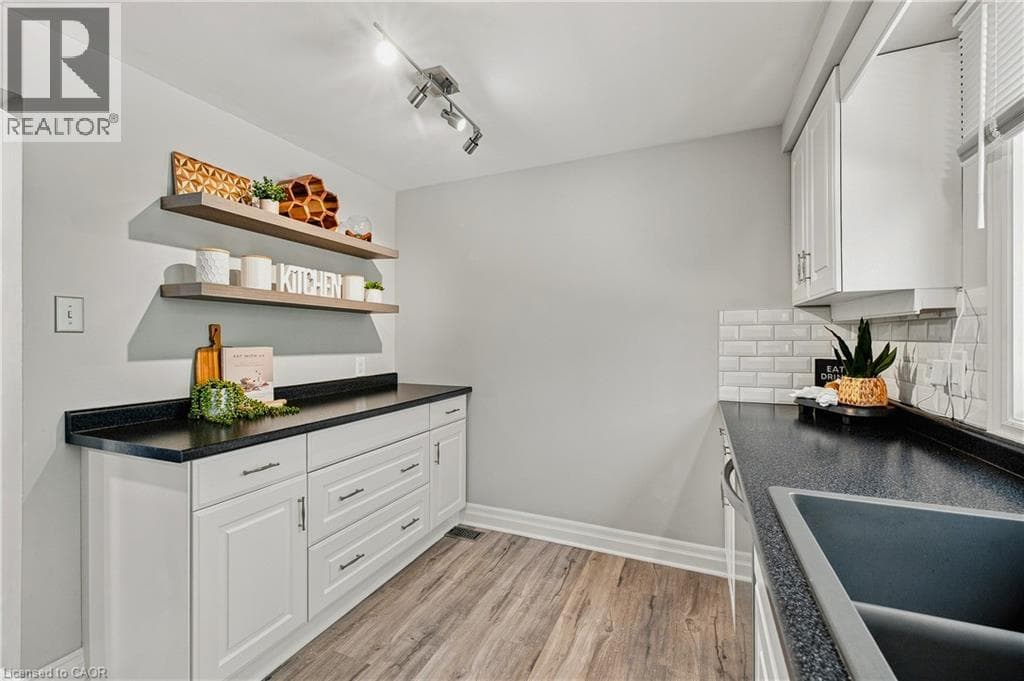 Townhouse for sale at 220 SALISBURY Avenue Unit# 13, Victoria Highlands, Cambridge, Ontario, photo 14