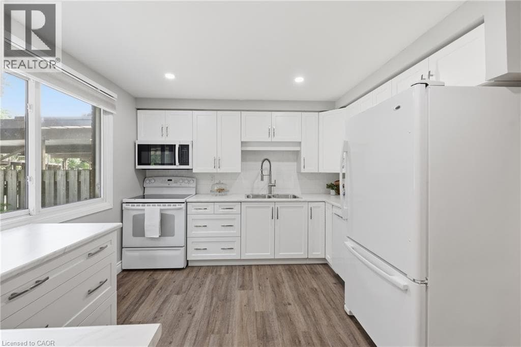Townhouse for sale at 25 FLINT Drive, Alpine, Kitchener, Ontario, photo 11