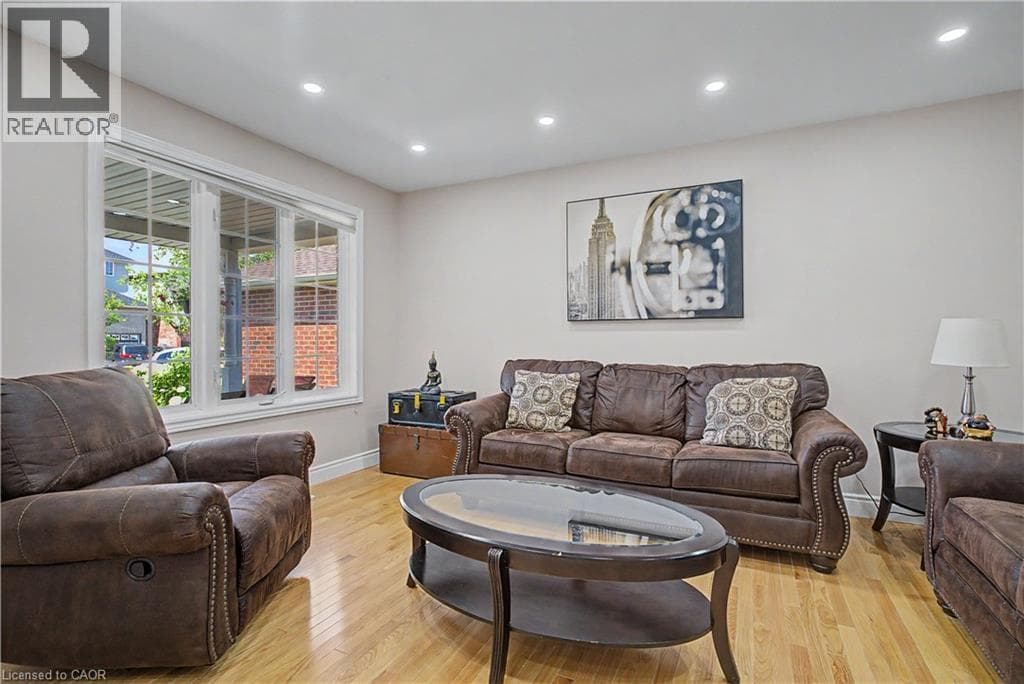 Detached for sale at 63 BRISBANE Drive, Country Hills East, Kitchener, Ontario, photo 12