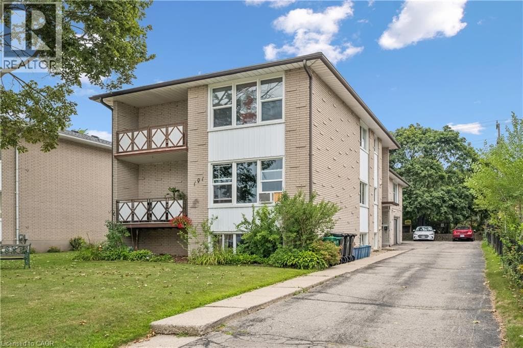 Multi-family for sale at 101 SECORD Avenue, Heritage Park, Kitchener, Ontario, photo 3