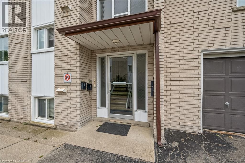 Multi-family for sale at 101 SECORD Avenue, Heritage Park, Kitchener, Ontario, photo 4