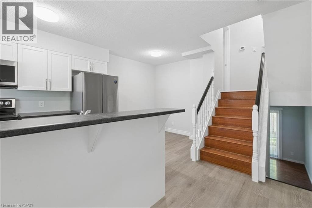 Townhouse for sale at 211 VERONICA Drive Unit# 8, Chicopee, Kitchener, Ontario, photo 4