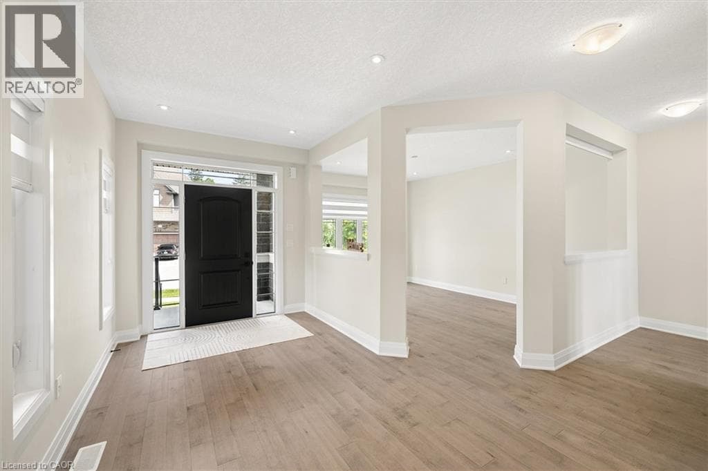 Detached for sale at 163 REDTAIL Street, Bridgeport North, Kitchener, Ontario, photo 3