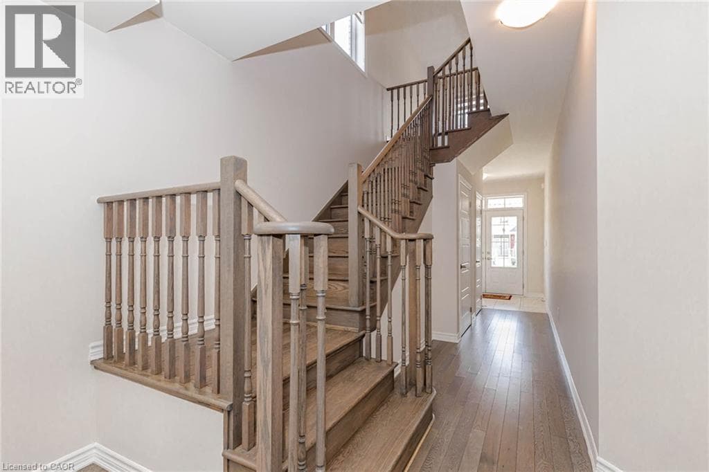 Detached for sale at 18 SANTO Court, Breslau, Woolwich, Ontario, photo 6