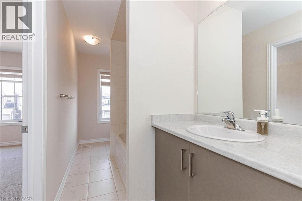 Detached for sale at 18 SANTO Court, Breslau, Woolwich, Ontario, photo 41