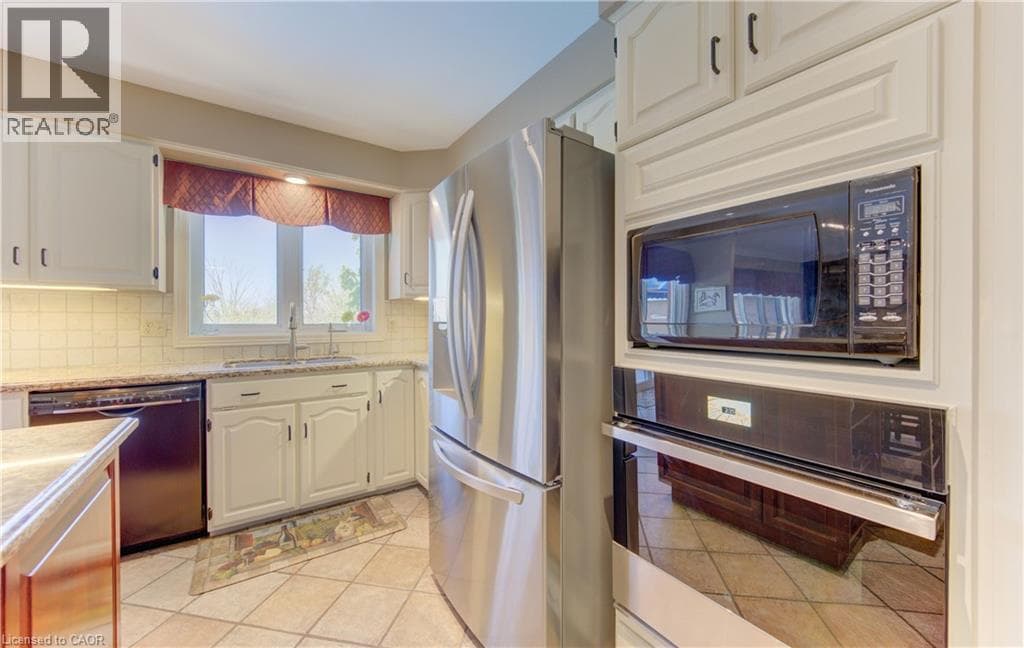 Detached for sale at 97 MANITOULIN Crescent, Chicopee, Kitchener, Ontario, photo 16