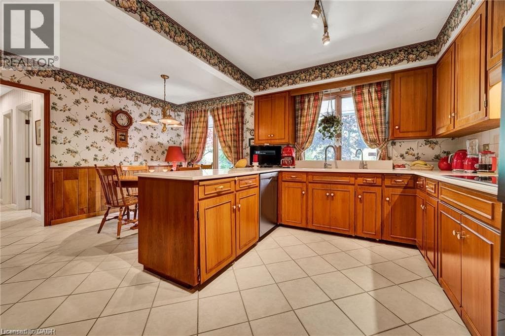 Detached for sale at 61 HUNTLEY Crescent, Westmount, Kitchener, Ontario, photo 13