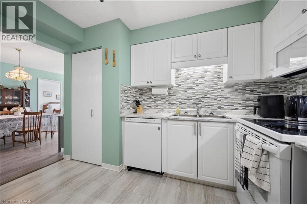 Apartment for sale at 3227 KING Street E Unit# 1112, Chicopee, Kitchener, Ontario, photo 13
