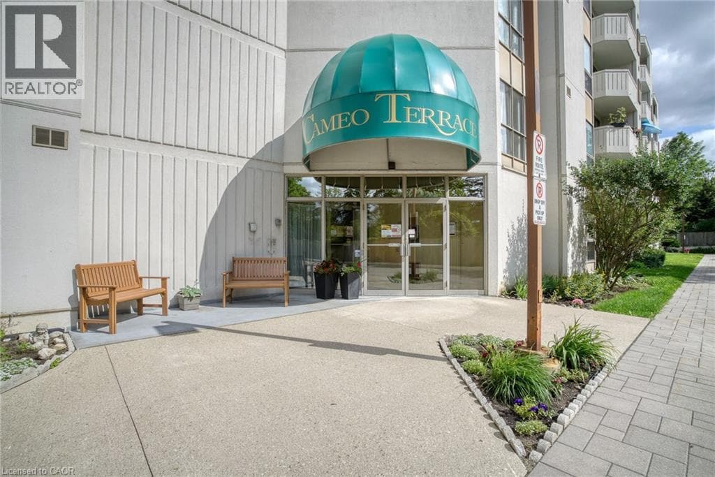 Apartment for sale at 3267 KING Street E Unit# 505, Chicopee, Kitchener, Ontario, photo 2